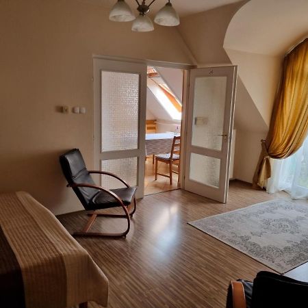 Koerteszirom Apartman Eger Exterior photo