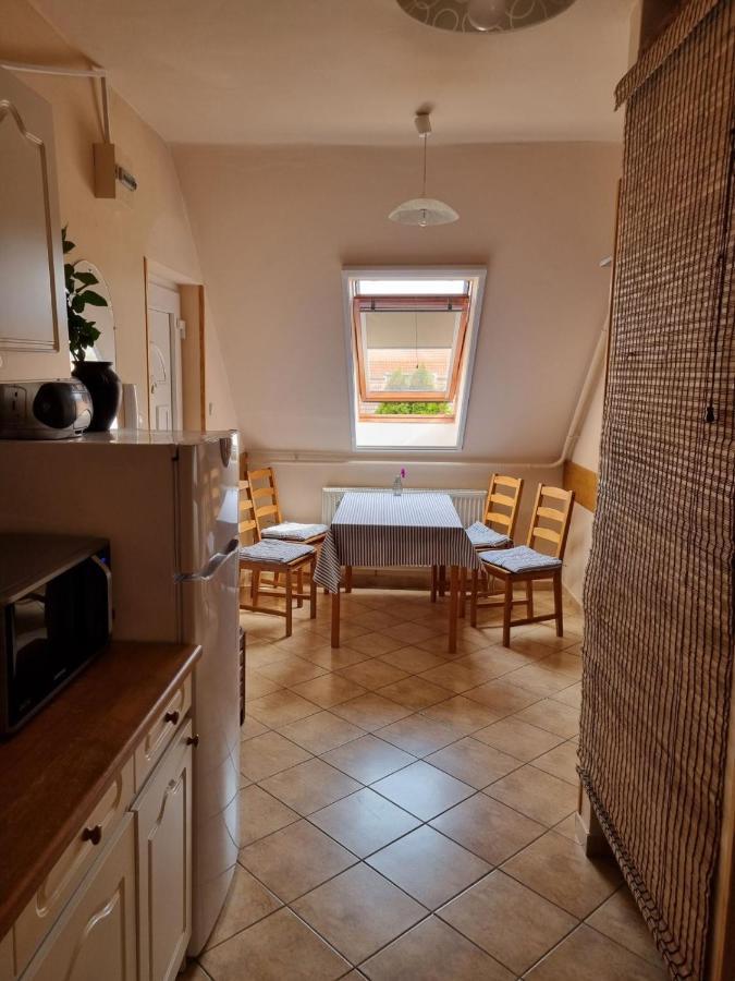 Koerteszirom Apartman Eger Exterior photo